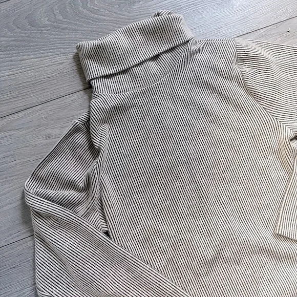 urban outfitters turtleneck sweater dress - Picture 1 of 9